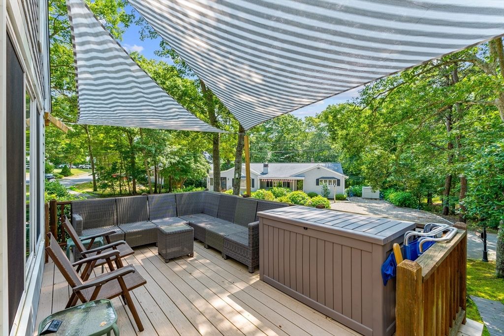Exterior, Hot Tub