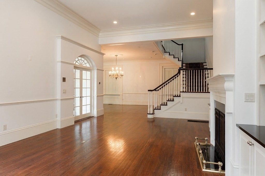 Chandelier, Fireplace, Interior, Recessed Lighting, Wood Texture Flooring