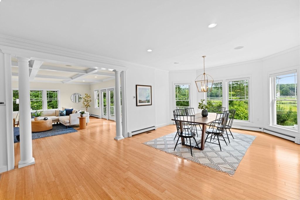 Dining room, Interior, Living room, Pendant Lights, Recessed Lighting, Wood Texture Flooring