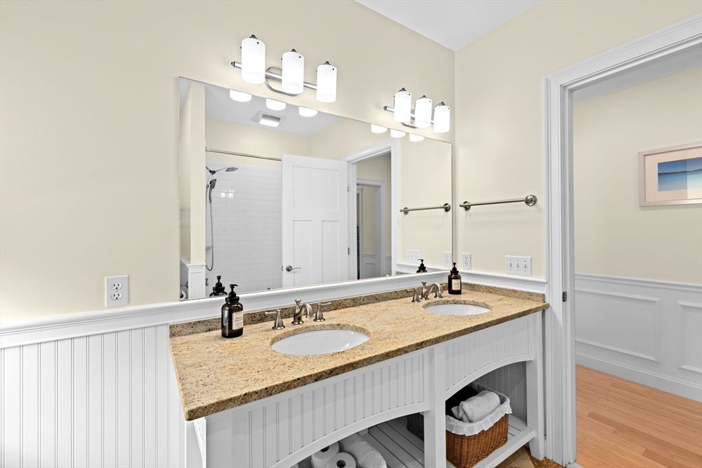 Bathroom, Dual Sink Vanities, Interior, Wood Texture Flooring