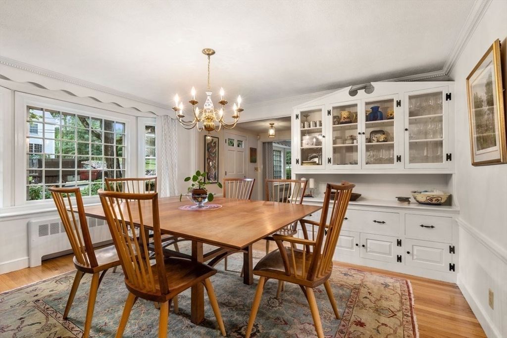 Chandelier, Dining room, Interior, Wood Texture Flooring