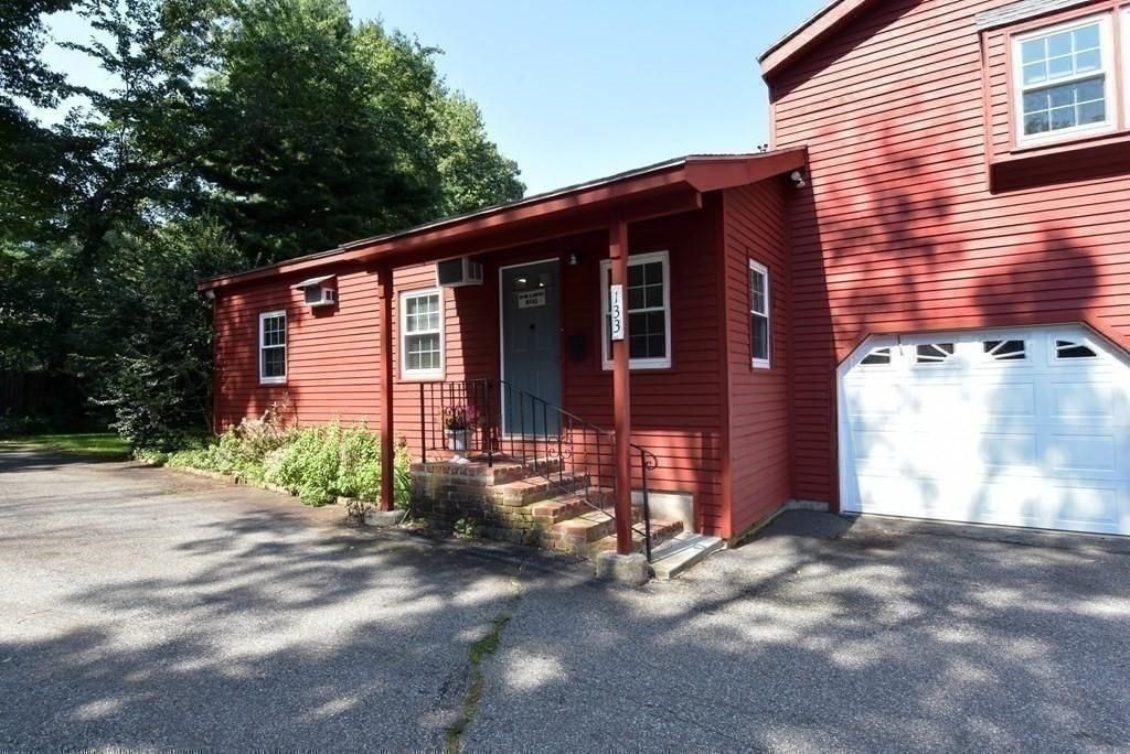 Attached, Exterior, Facade, Log Home