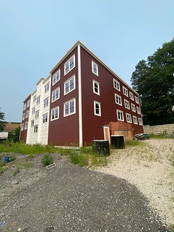 Exterior, Facade, Condo Building