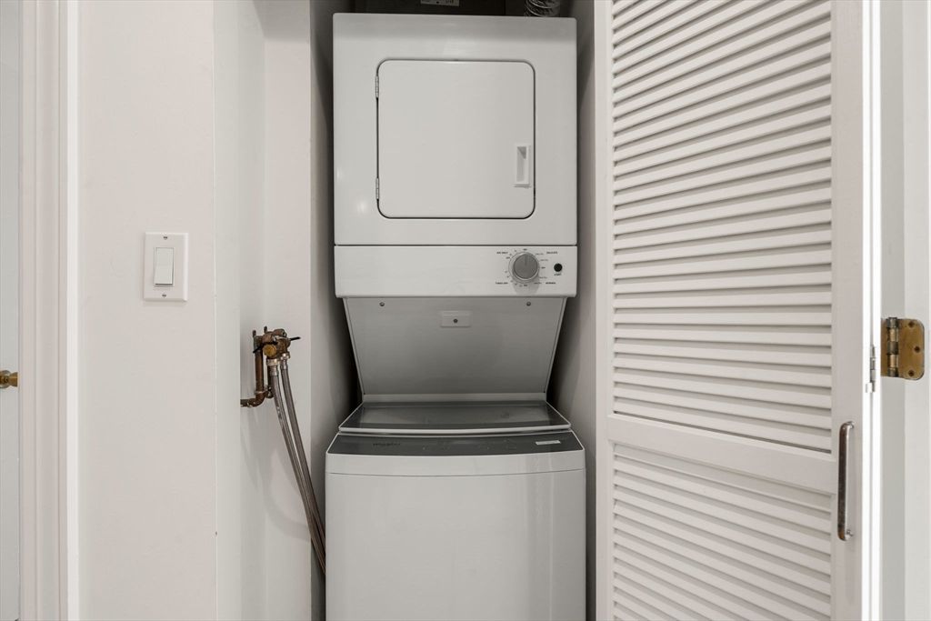 Interior, Utility Closets, Washer