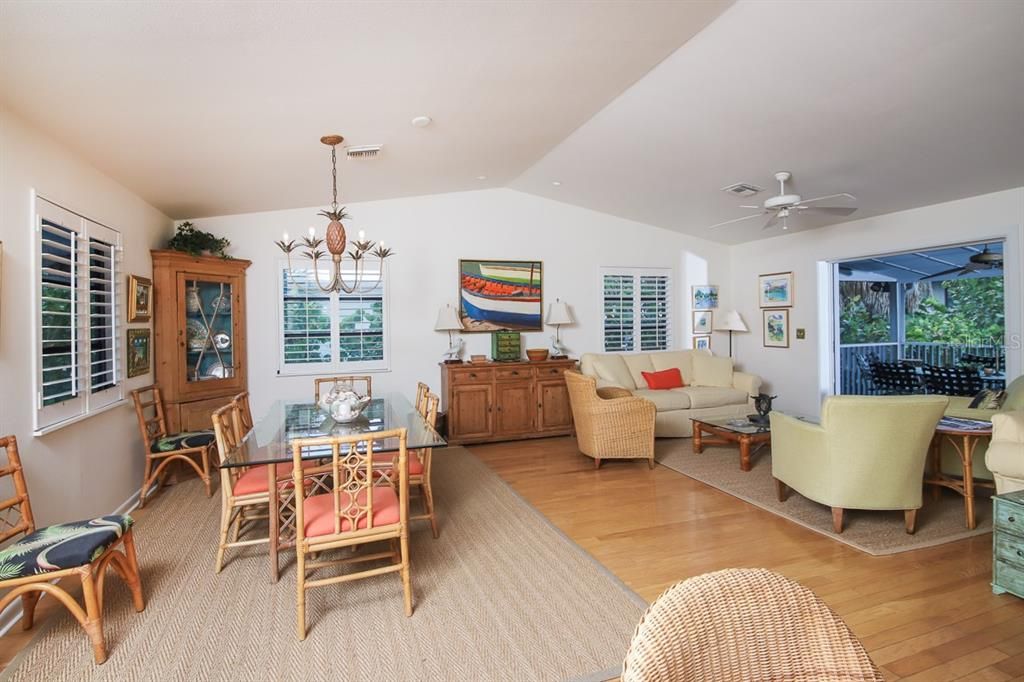 Chandelier, Dining room, Interior, Living room, Wood Texture Flooring