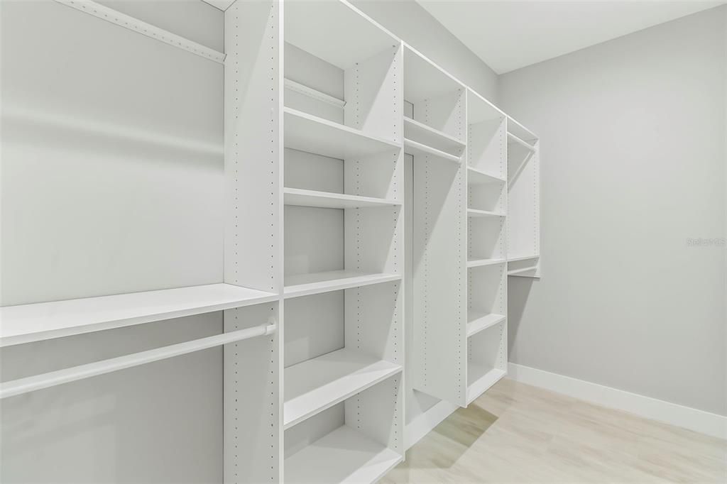 Interior, Walk-in Closets, Wood Texture Flooring