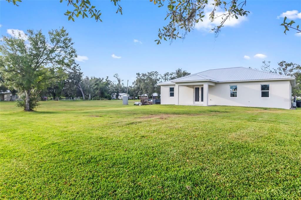 Backyard, Exterior