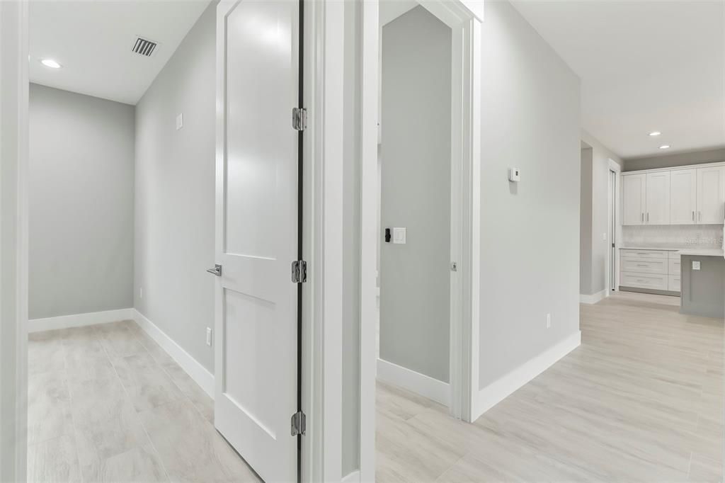Interior, Recessed Lighting, Wood Texture Flooring