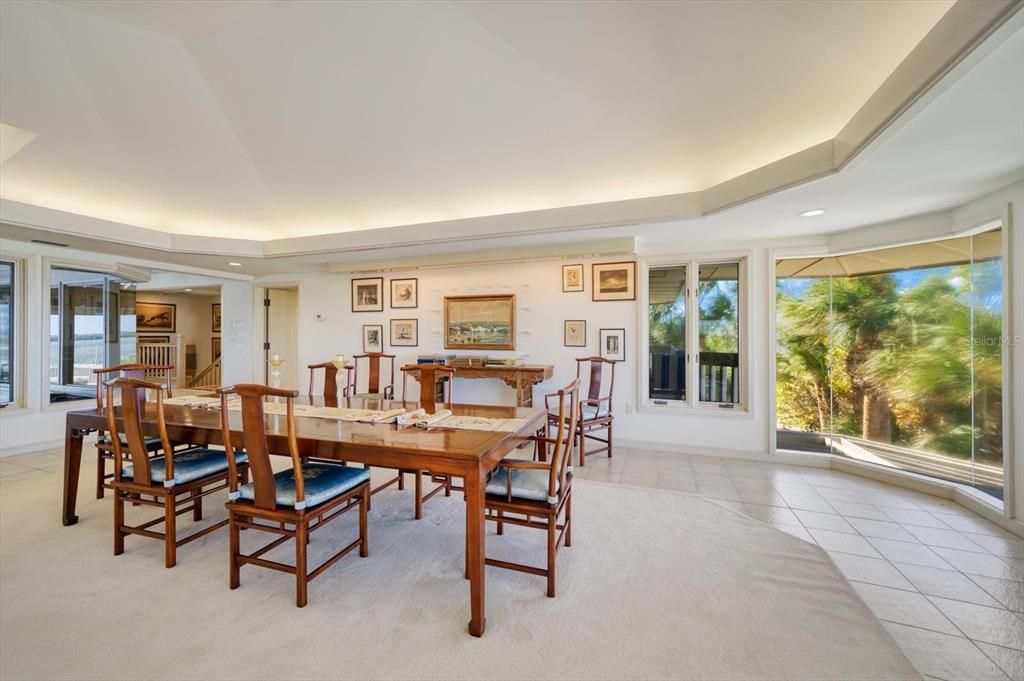 Dining room, Interior, Recessed Lighting