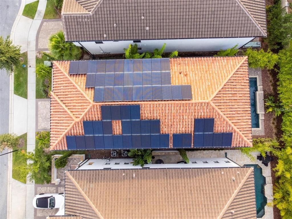 Exterior, Drone