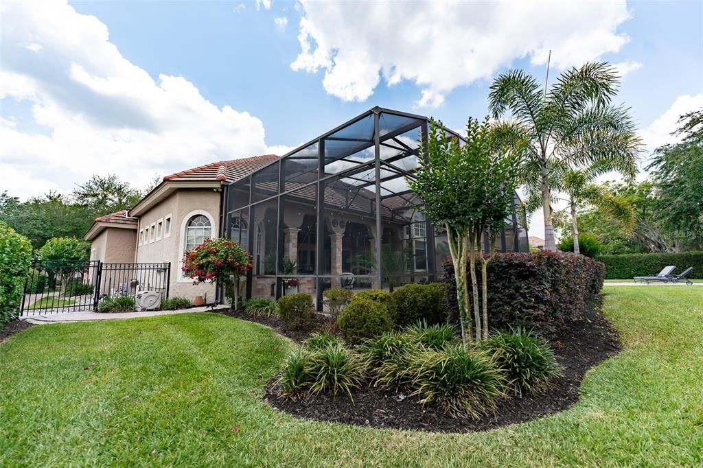Backyard, Exterior