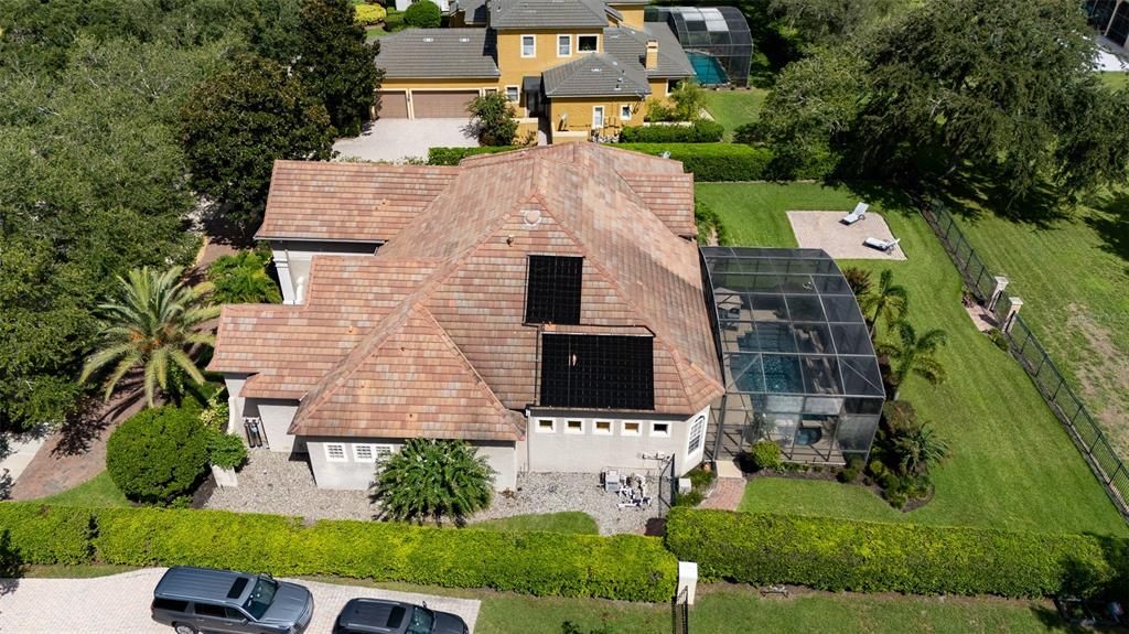 Exterior, Drone