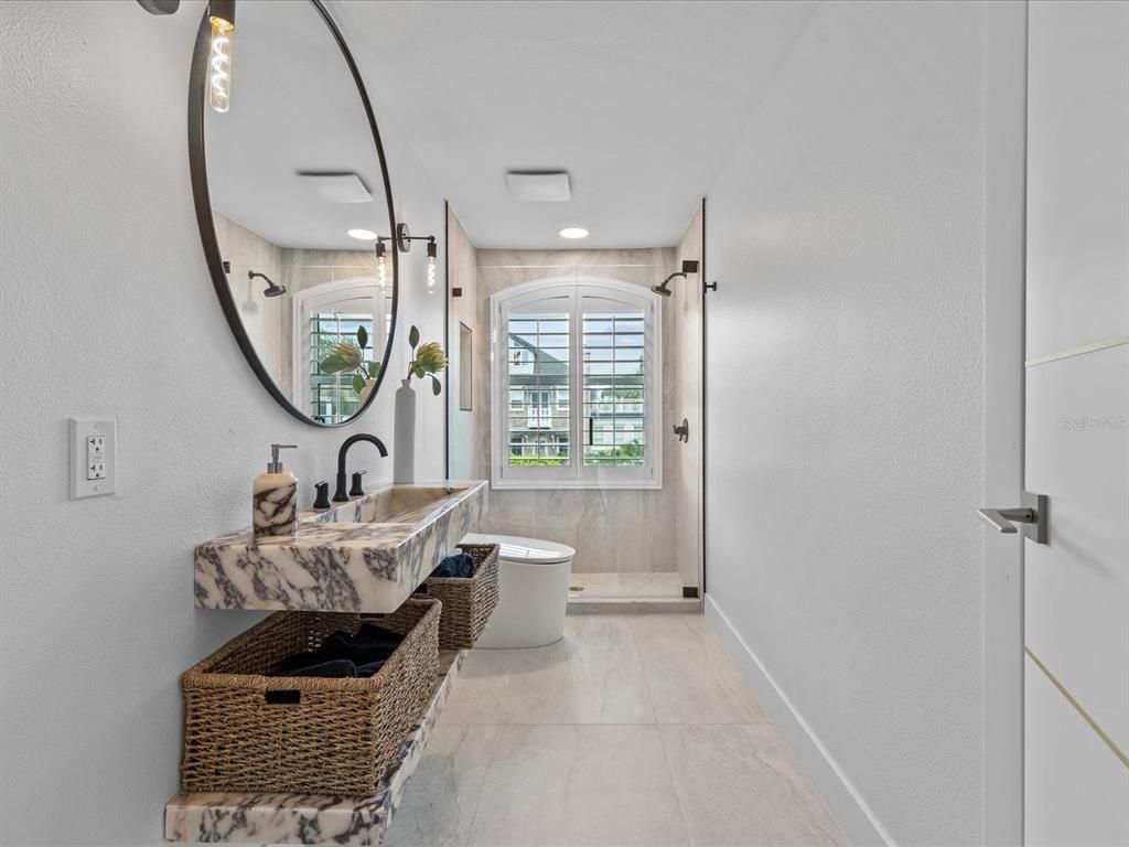 Bathroom, Interior, Recessed Lighting