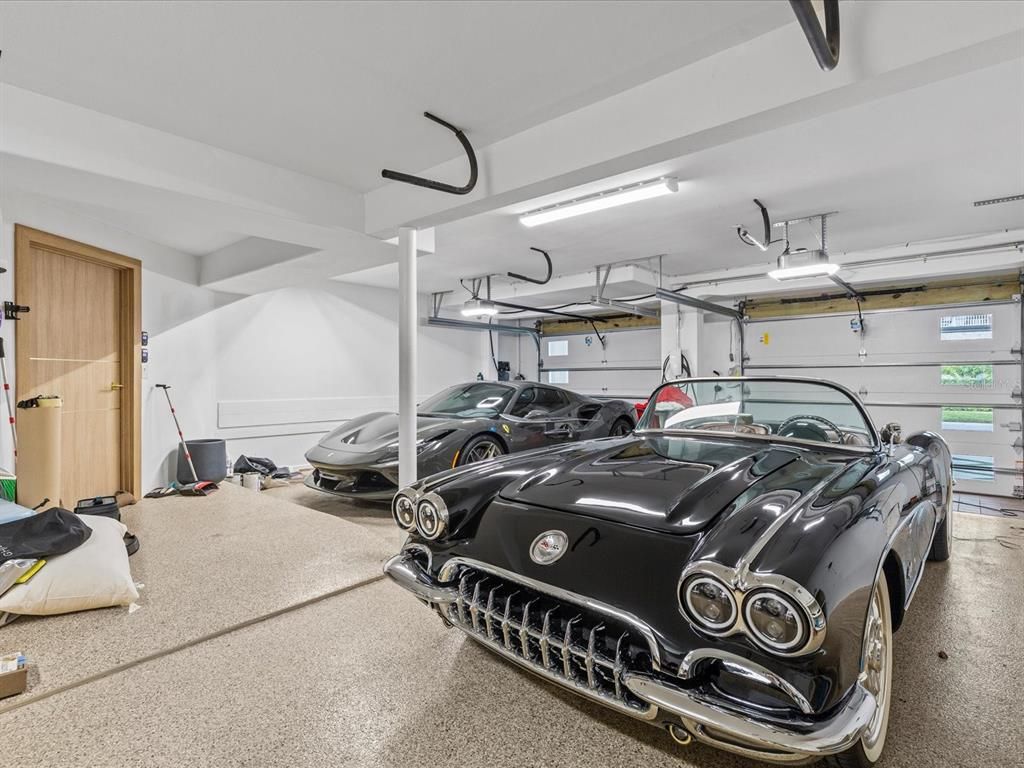 Garage, Interior