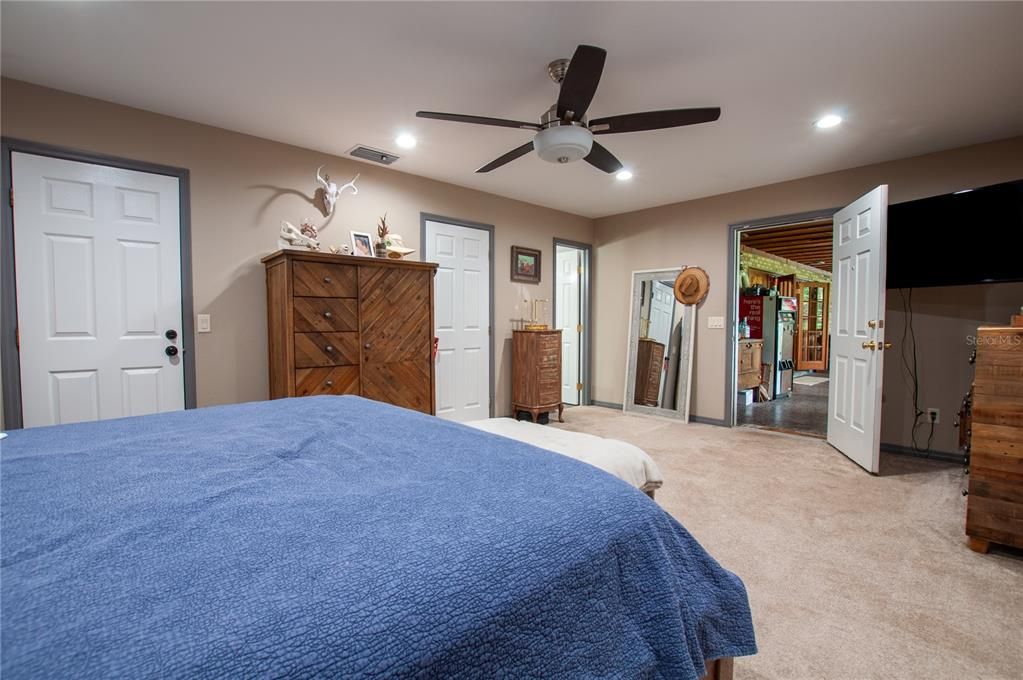 Bedroom, Interior, Recessed Lighting