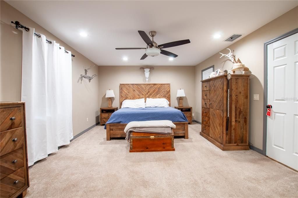 Bedroom, Interior, Recessed Lighting