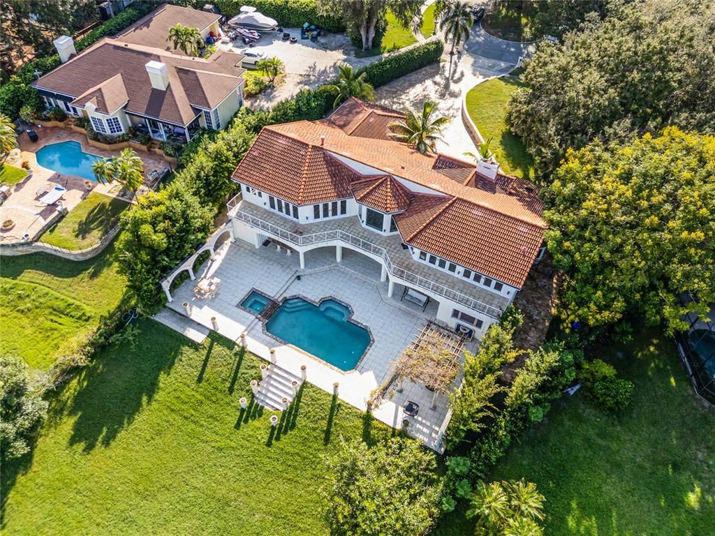 Exterior, Drone