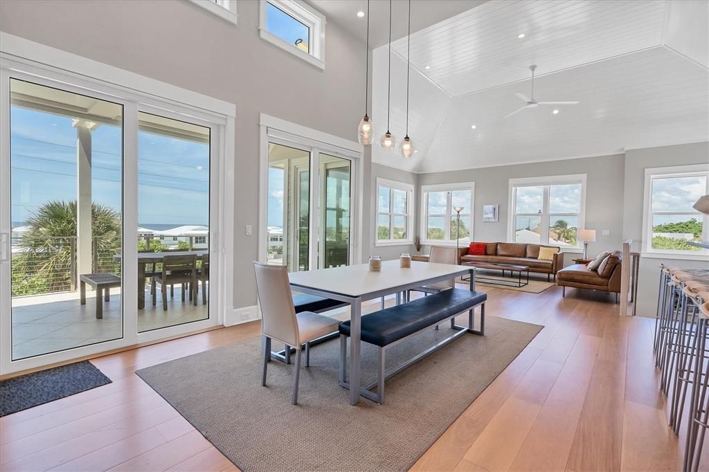 Dining room, Interior, Living room, Pendant Lights, Recessed Lighting, Wood Texture Flooring