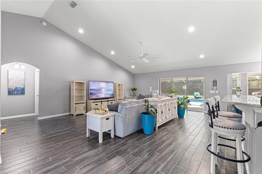 Interior, Living room, Recessed Lighting, Wood Texture Flooring