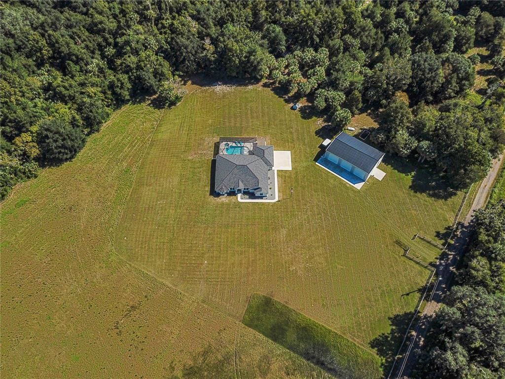 Exterior, Drone