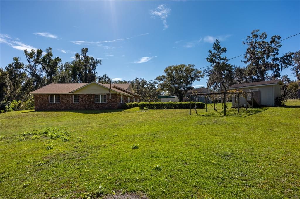 Backyard, Exterior