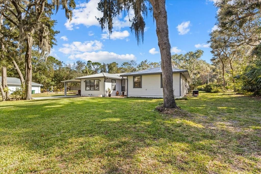 Backyard, Exterior