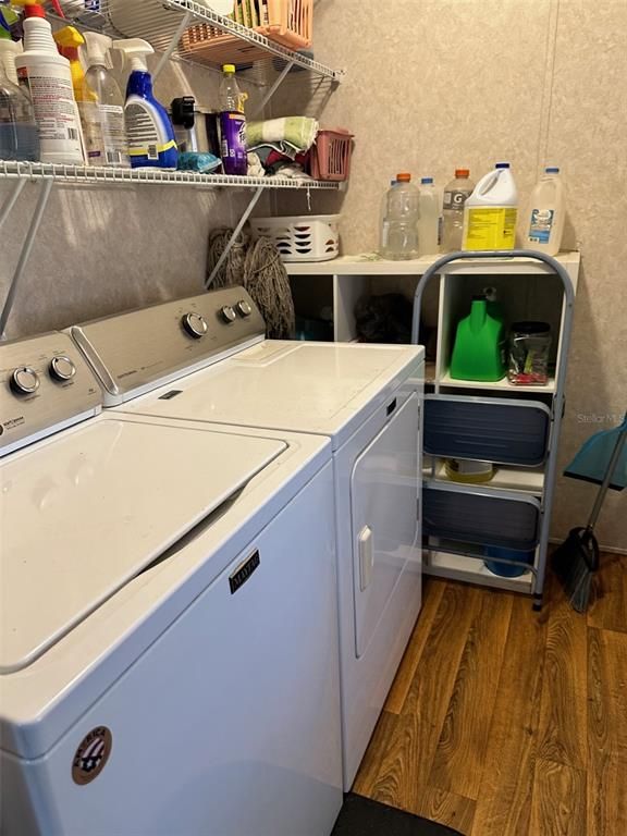 Interior, Utility Closets, Washer, Wood Texture Flooring