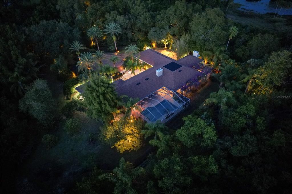 Exterior, Drone