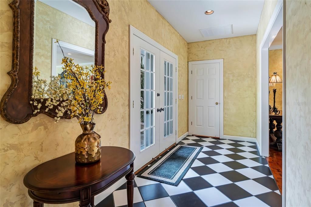 Interior, Recessed Lighting