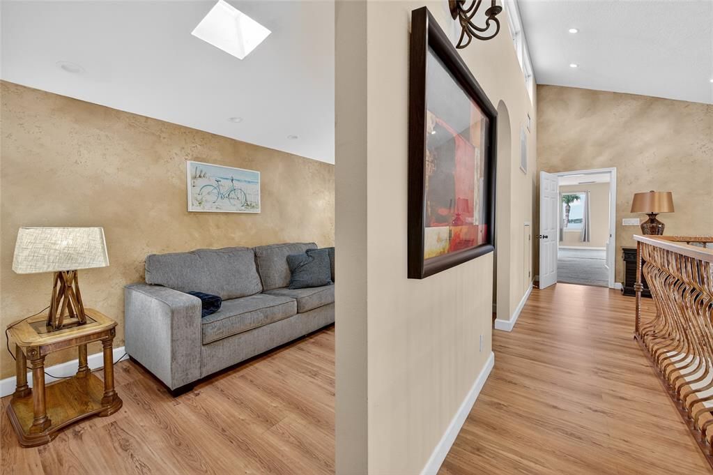 Interior, Recessed Lighting, Wood Texture Flooring