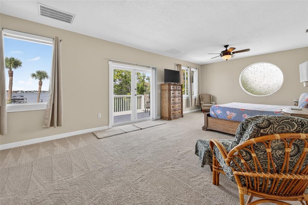 Bedroom, Interior, Water