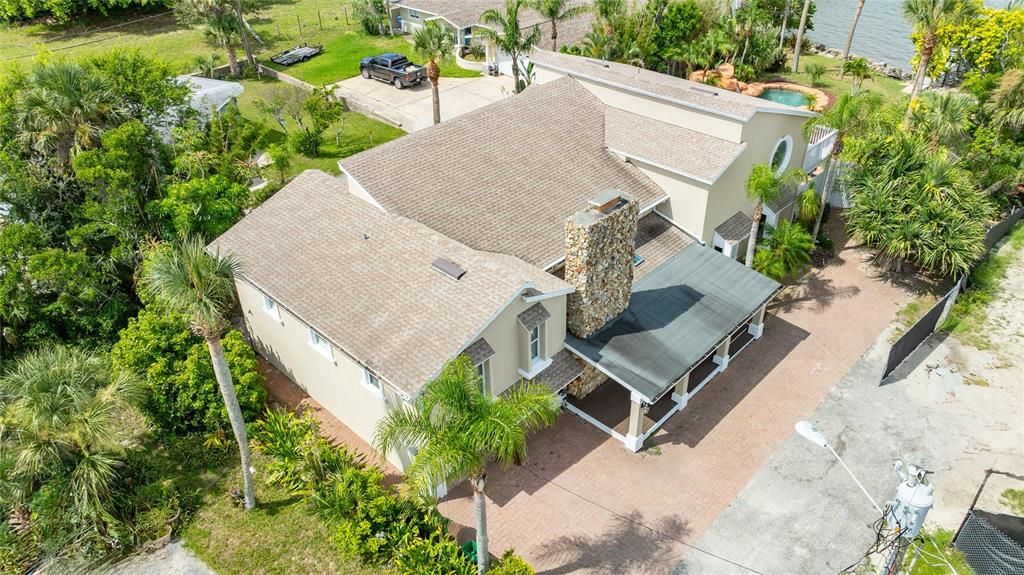 Exterior, Drone