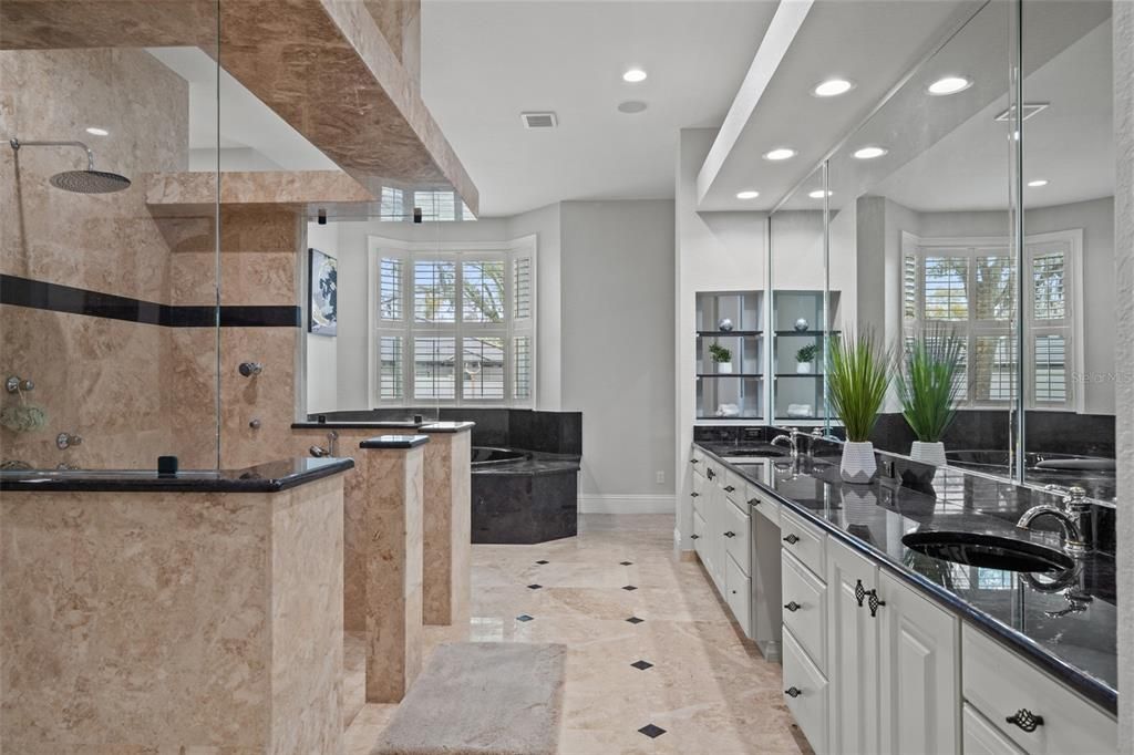 Bathroom, Dual Sink Vanities, Interior, Recessed Lighting