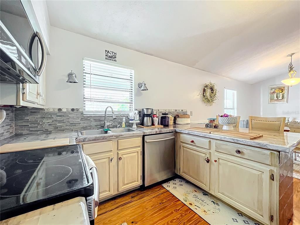 Interior, Kitchen, Pendant Lights, Wood Texture Flooring