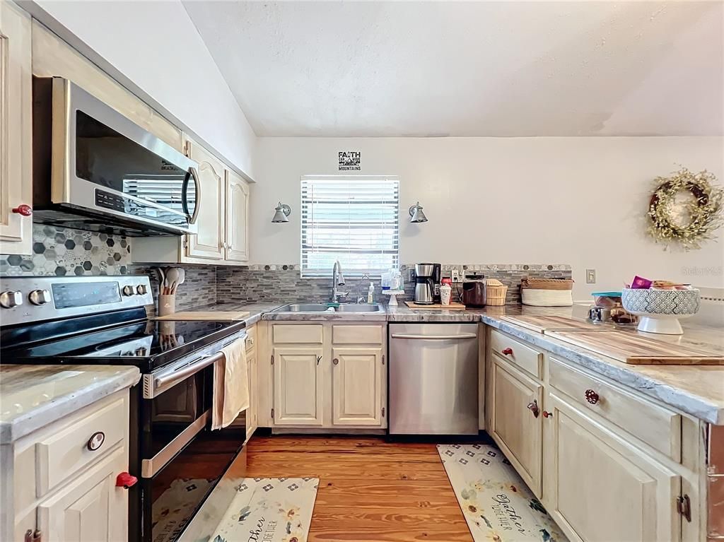 Interior, Kitchen, Stainless Steel Appliances, Wood Texture Flooring