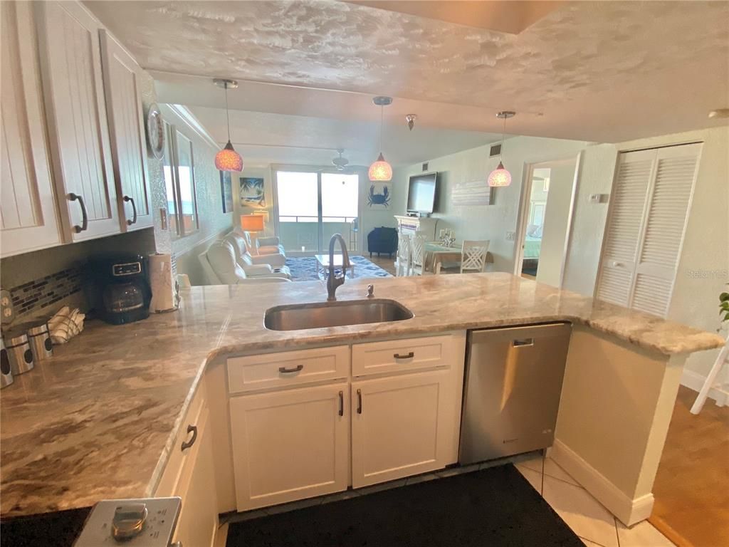 Dining room, Interior, Kitchen, Pendant Lights