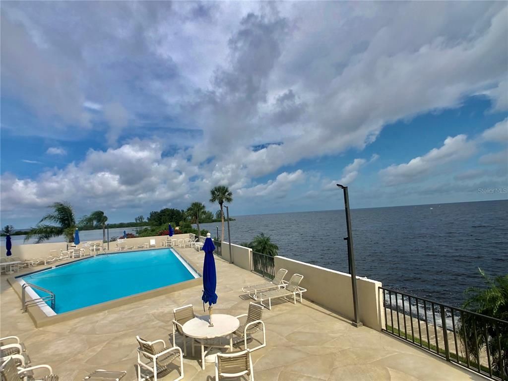 Exterior, Lake, Pool, Water