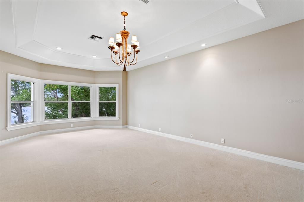 Chandelier, Empty room, Interior, Recessed Lighting