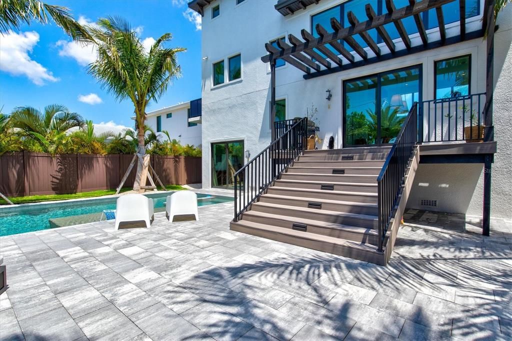 Exterior, Pool
