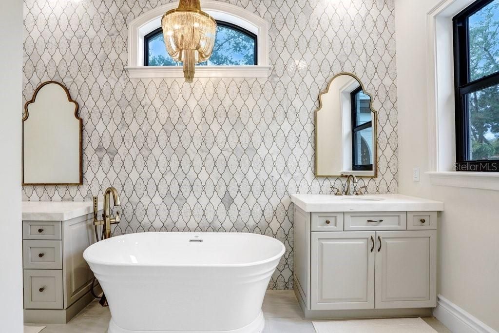 Bathroom, Free Standing Baths, Interior
