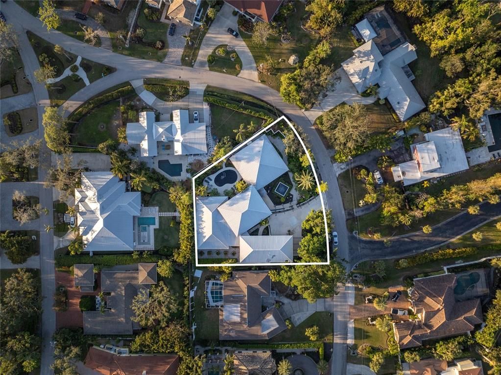 Exterior, Drone