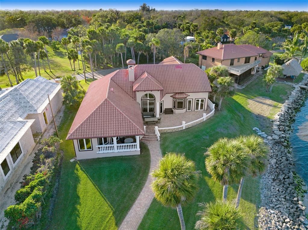 Exterior, Drone