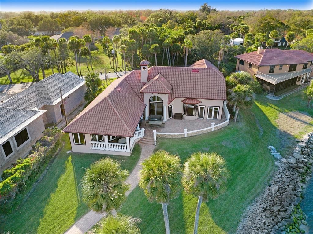 Exterior, Drone