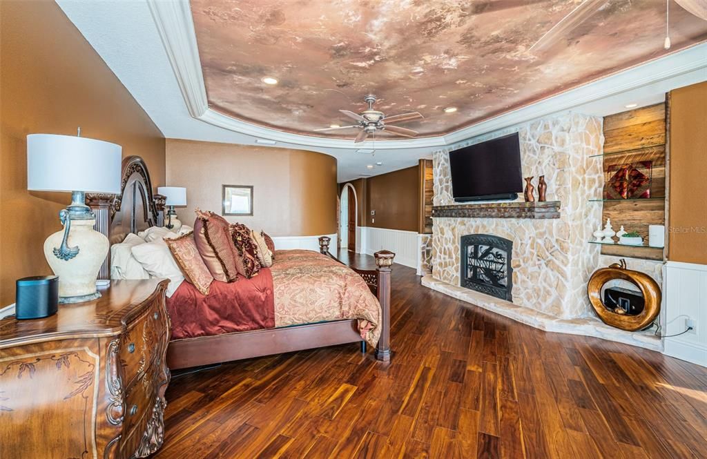 Bedroom, Fireplace, Interior, Recessed Lighting, Wood Texture Flooring