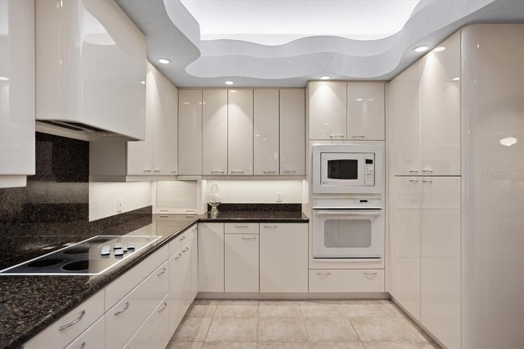 Interior, Kitchen, Recessed Lighting