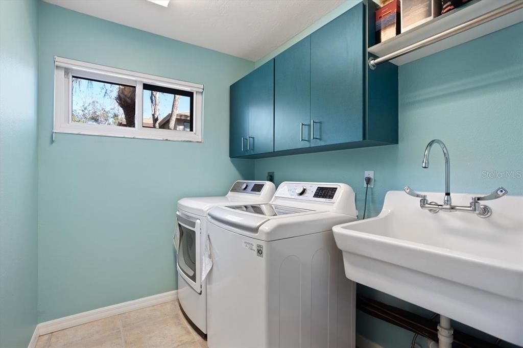 Interior, Washer