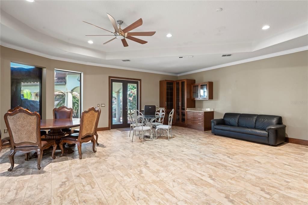 Dining room, Interior, Recessed Lighting