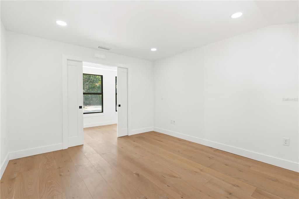 Empty room, Interior, Recessed Lighting, Wood Texture Flooring
