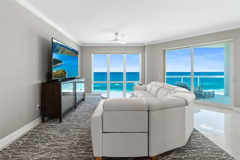 Interior, Living room, Water
