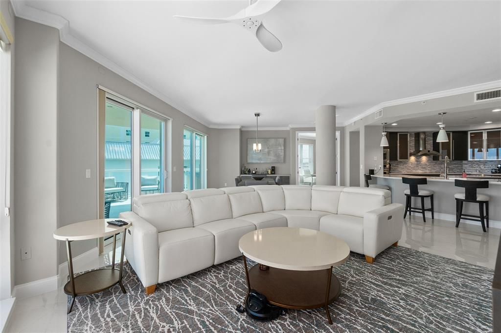 Dining room, Interior, Kitchen, Living room, Pendant Lights, Recessed Lighting